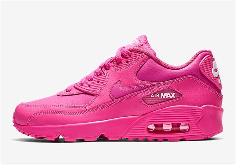 nike air pink männer|famous pink Nike shoes.